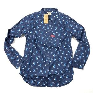 New Duluth Wrinklefighter Button Front Shirt Blue Bird Print